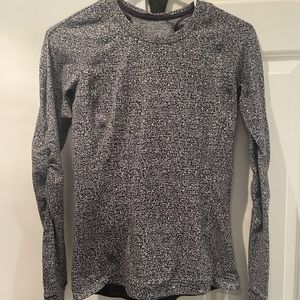 Lululemon running top